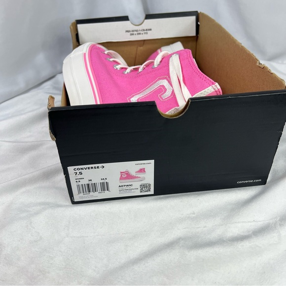 Chuck Taylor All Star Lift Platform Retro Varsity - Oops Pink Sz 7.5 NWT - Picture 9 of 11